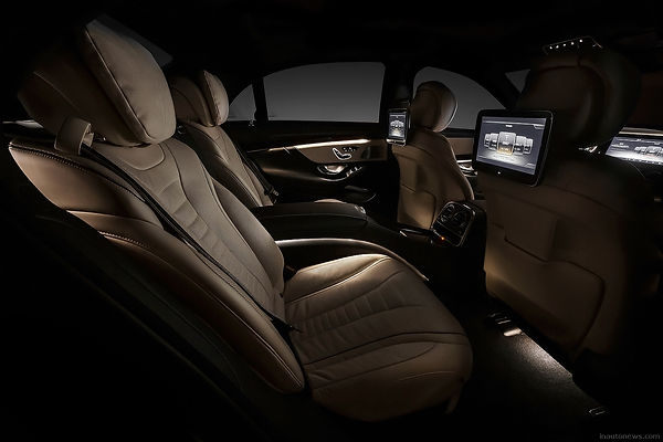 MAGNUM CARS INSIDE FOR BACKGROUND