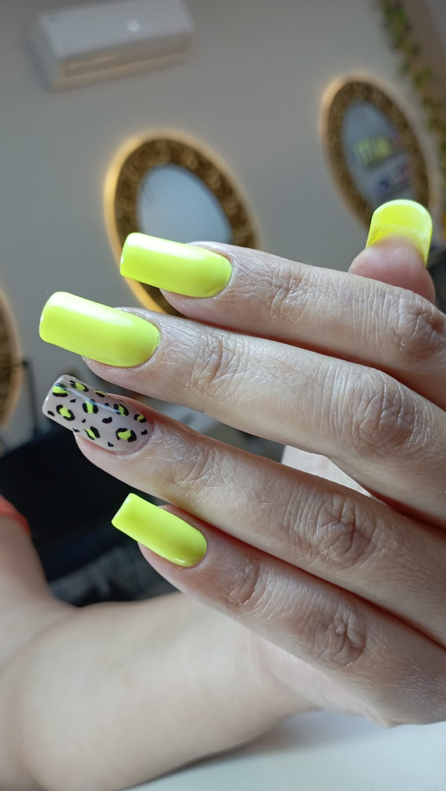 Nail extension kusadasi raha beautysalon