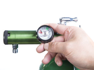 Comprehensive Guide to M-Size Oxygen Cylinders: DOT Standards, Safety Testing, and Oxygen Purity for Healthcare Use