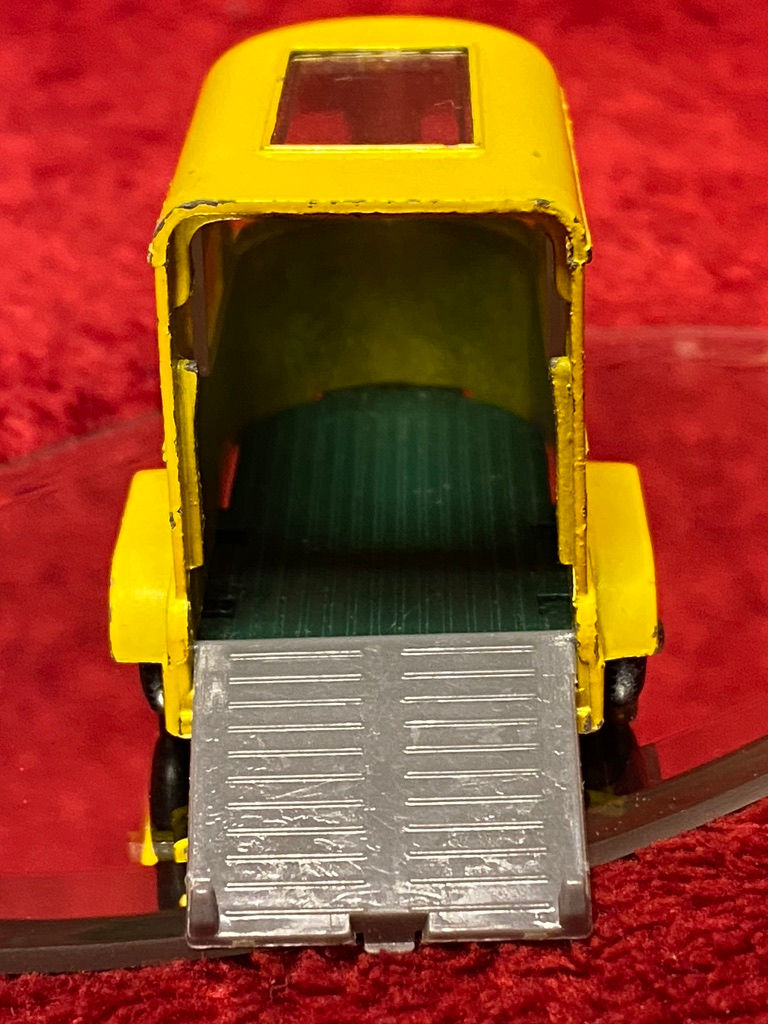 Thumbnail: Matchbox Pony Trailer