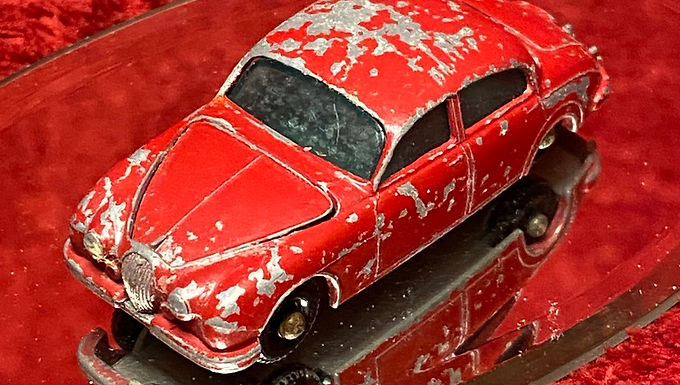 Matchbox Jaguar 3.8 Liter Sedan