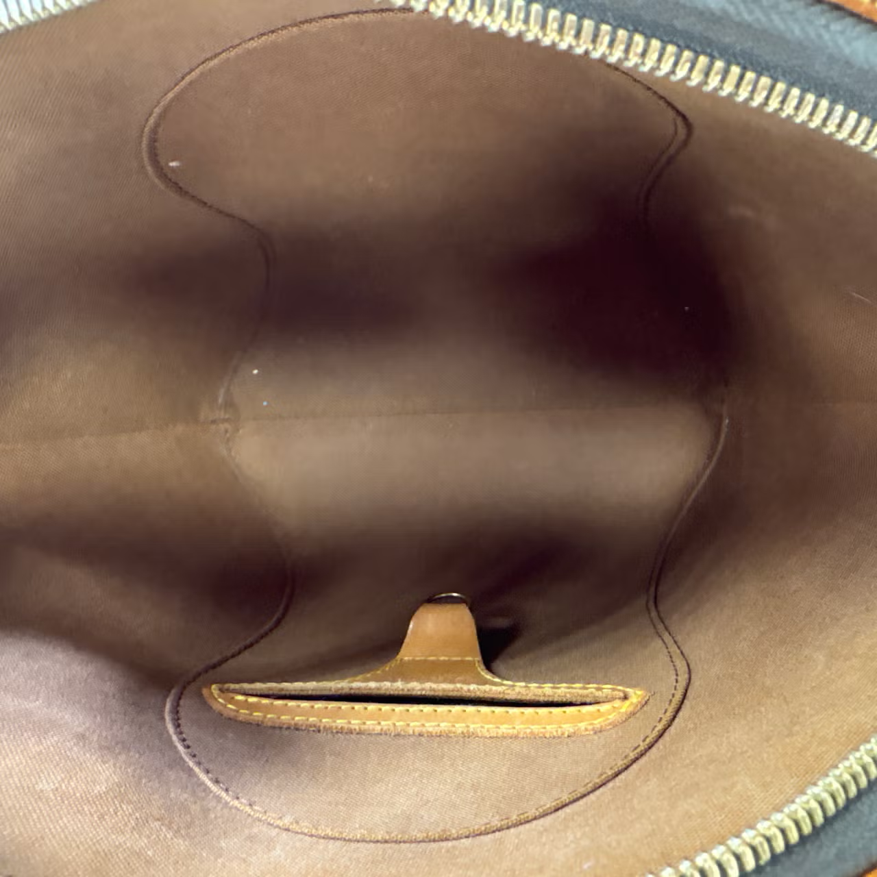 Louis Vuitton Monogram Vintage Ellipse PM
