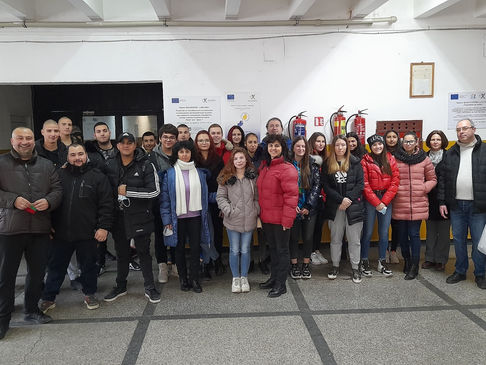 Стартира проект "Ученически практики"