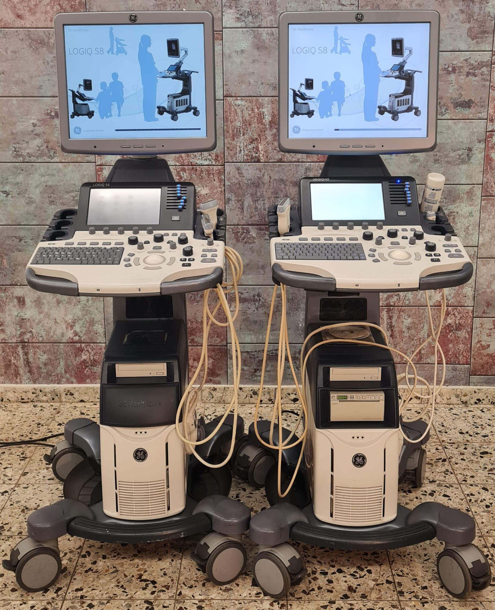 GE Logiq S8 inklusiv zwei Sonden, Baujahr 2012 . Top Zustand