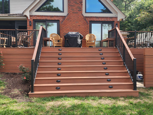 How to Spot a Professional Deck Builder Before You Sign a Contract