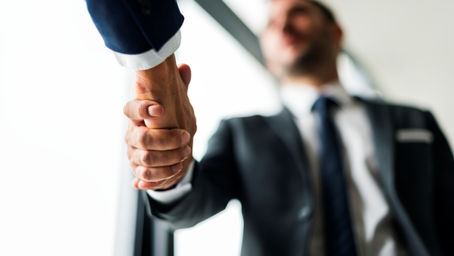 Lindando com fusões de empresas em paÃses com legislações distintas