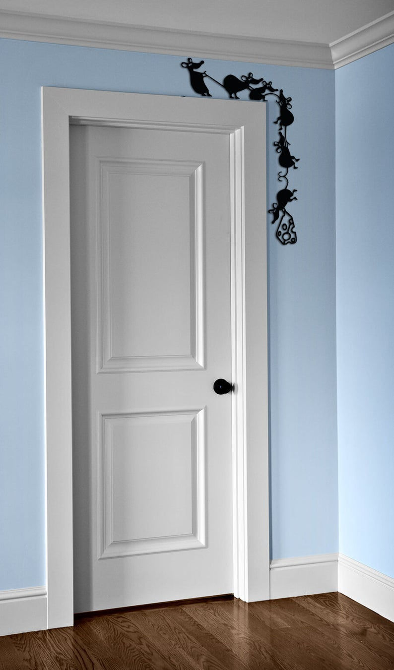 Miniature : Porte blanche à panneaux, décorée