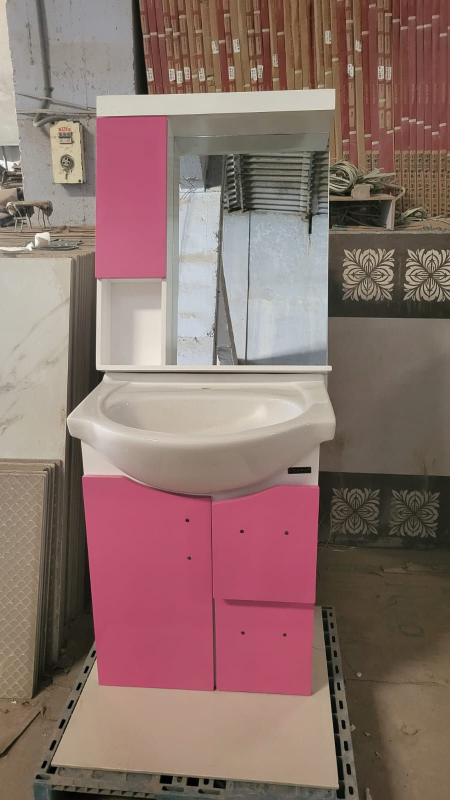 Thumbnail: Vanity wash basins 