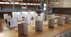 Mamparas en triangulo