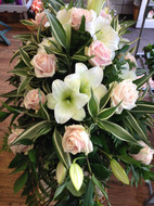 Lily and pale pink rose top spray