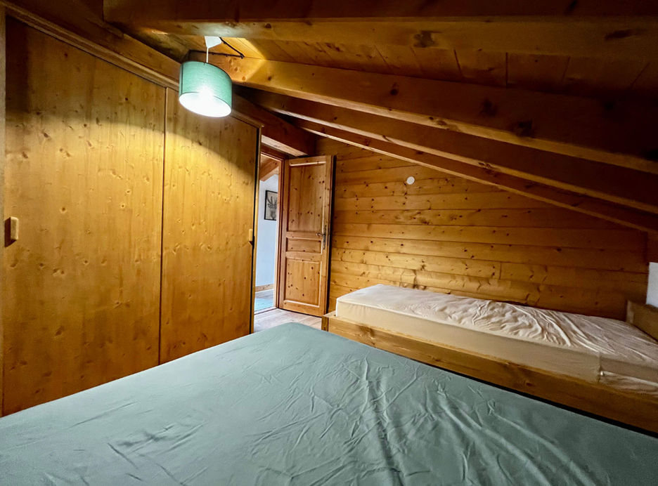 Chambre 2 vue 1.jpg