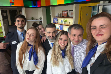 Formateur et élèves CCA