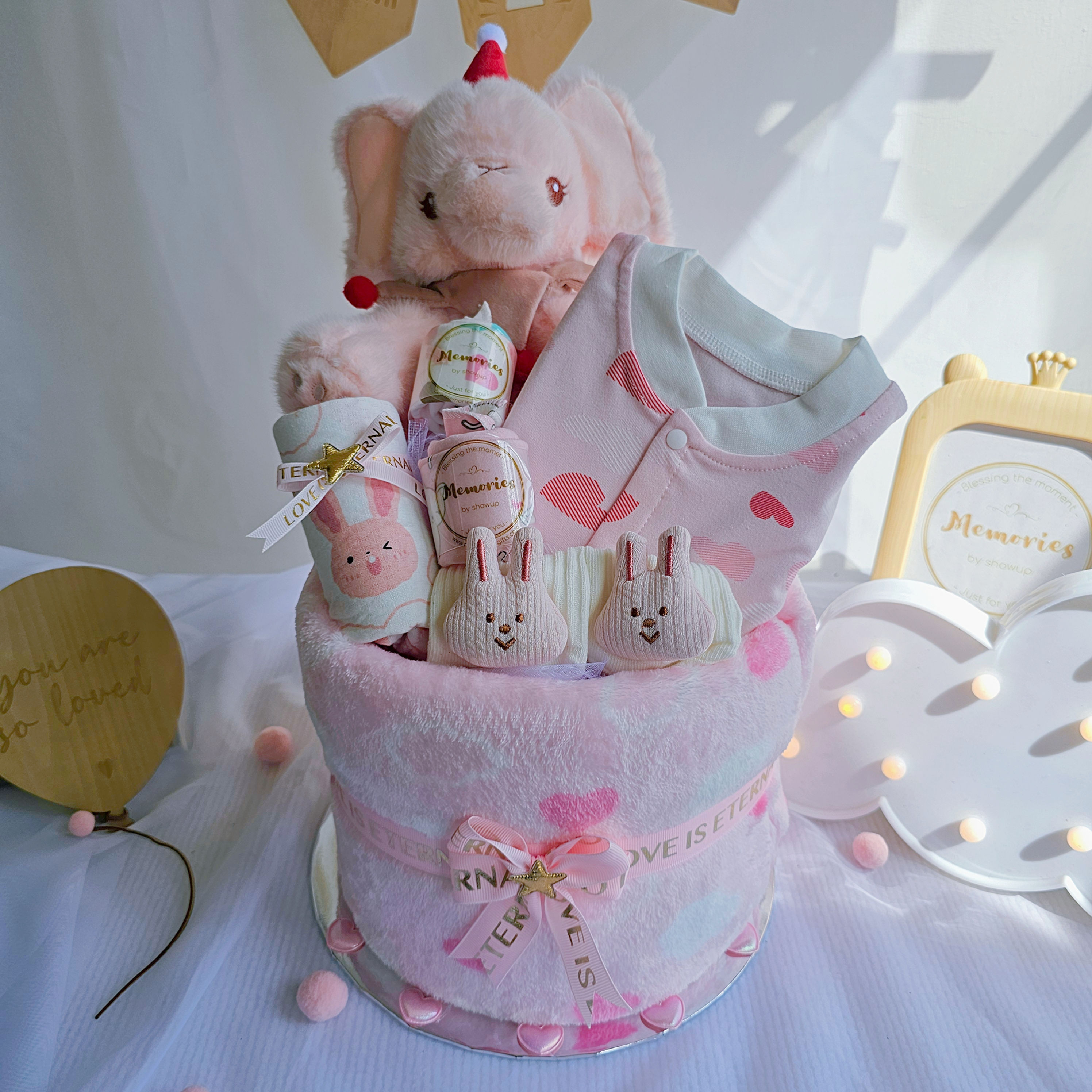 Celebrate Lots of Love Cake Set