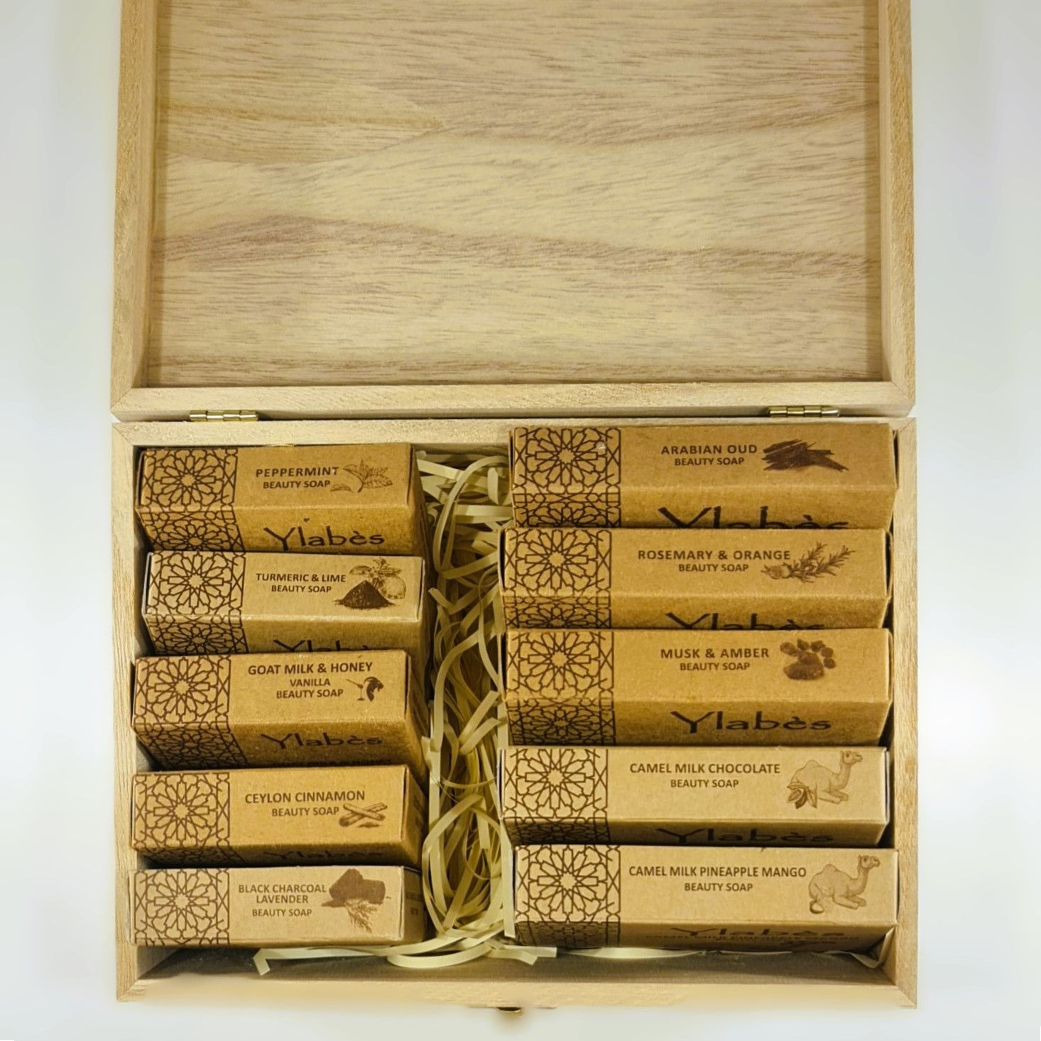 Gift Box 3 with a collection of natural soap by Ylabès
