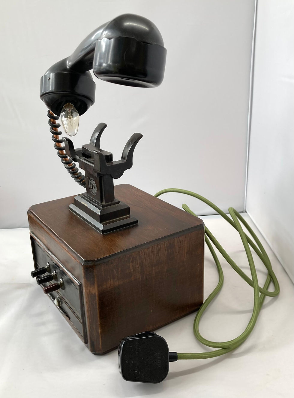 Thumbnail: Single Intercom Dictograph Telephone Lamp
