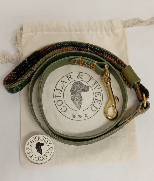 Laphroaig Tweed Handle Dog Lead 5/8" wide x 3ft long.