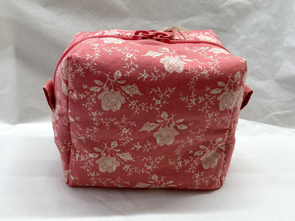 Thumbnail: Small Pouch Bag - Salmon Pink Roses