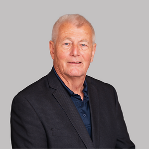 Copy of Avari Headshots (4).png