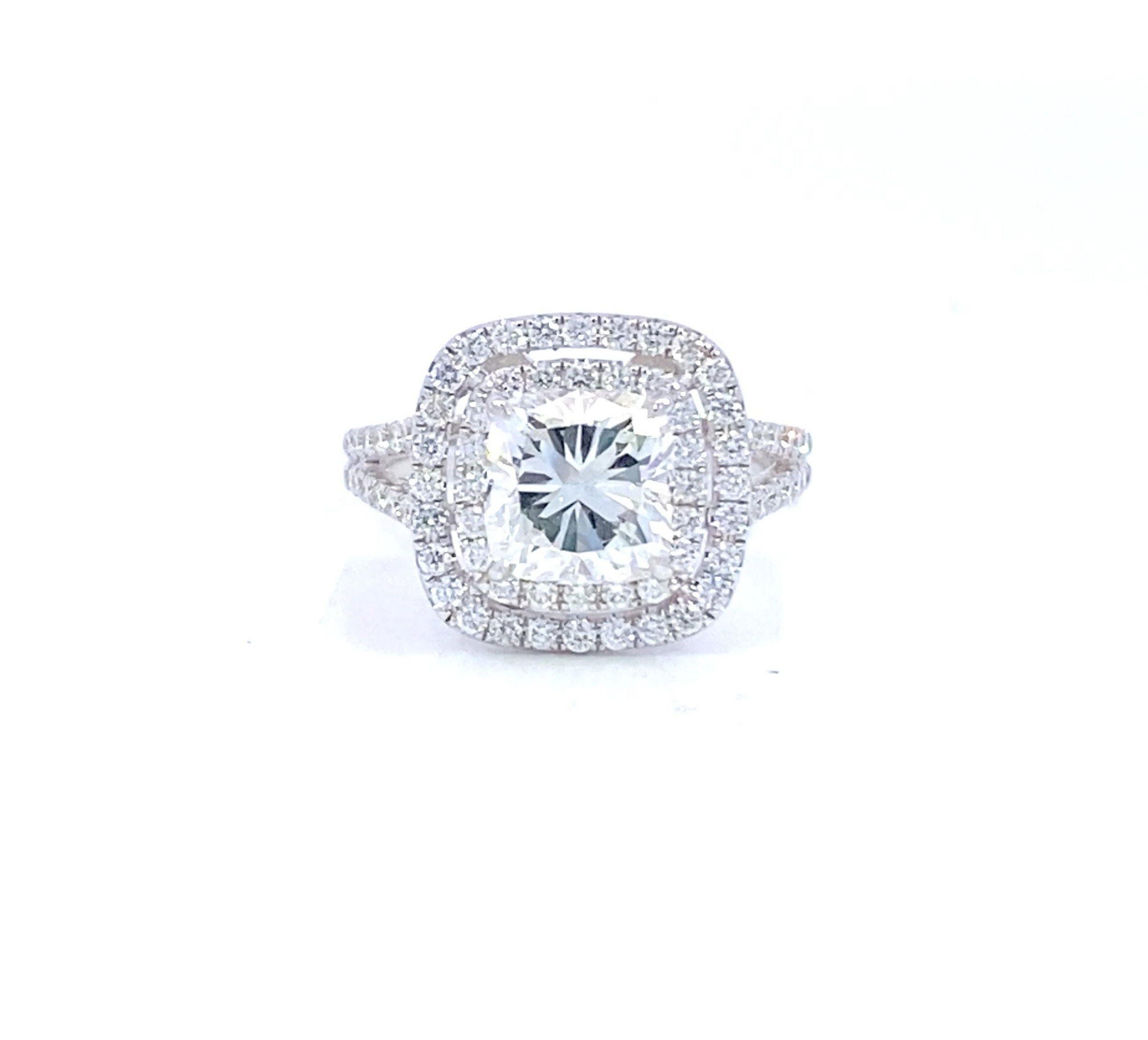 แหวนเพชรคุชชั่น