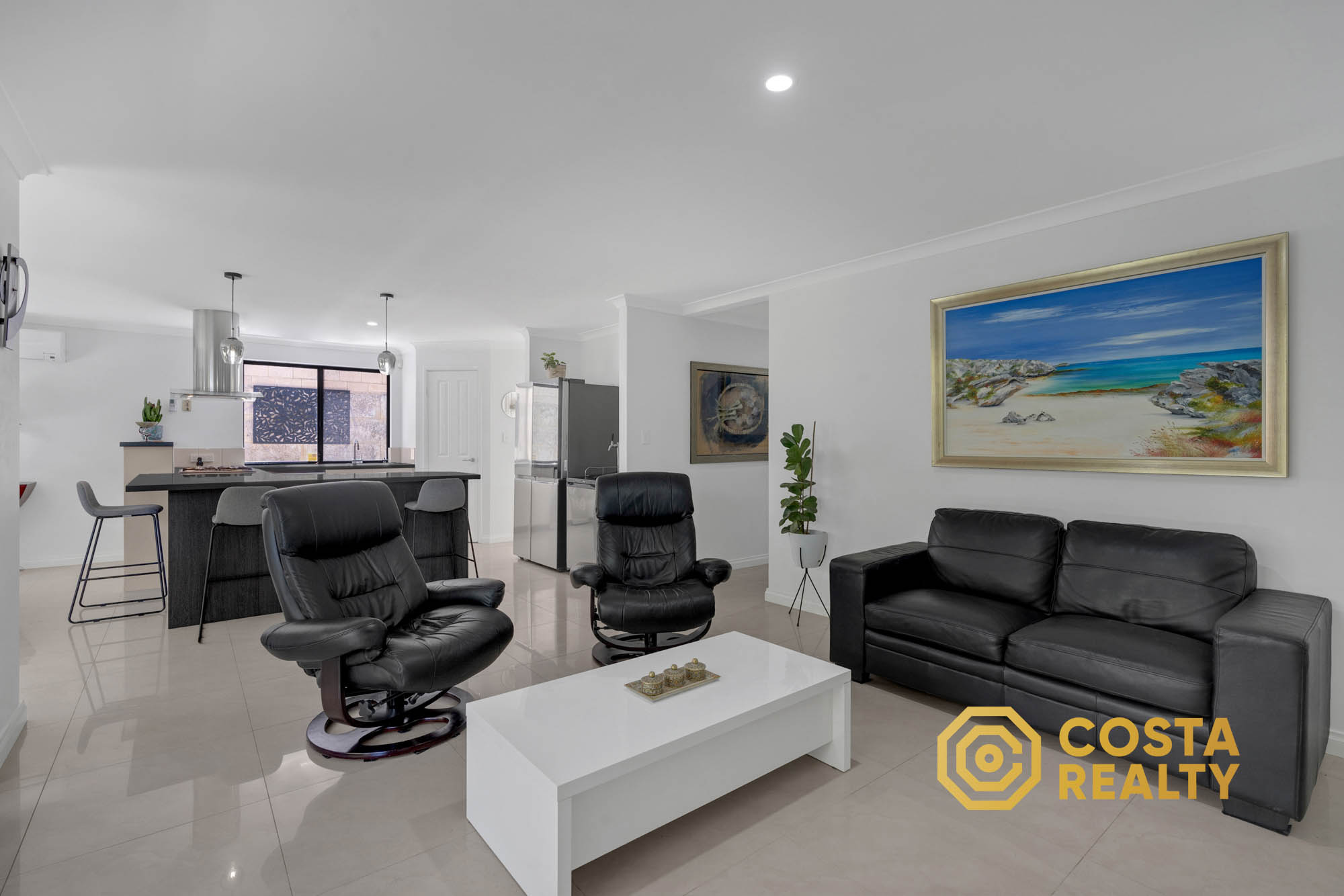 3B Newcomen Road, Stirling - Thumbnail 2