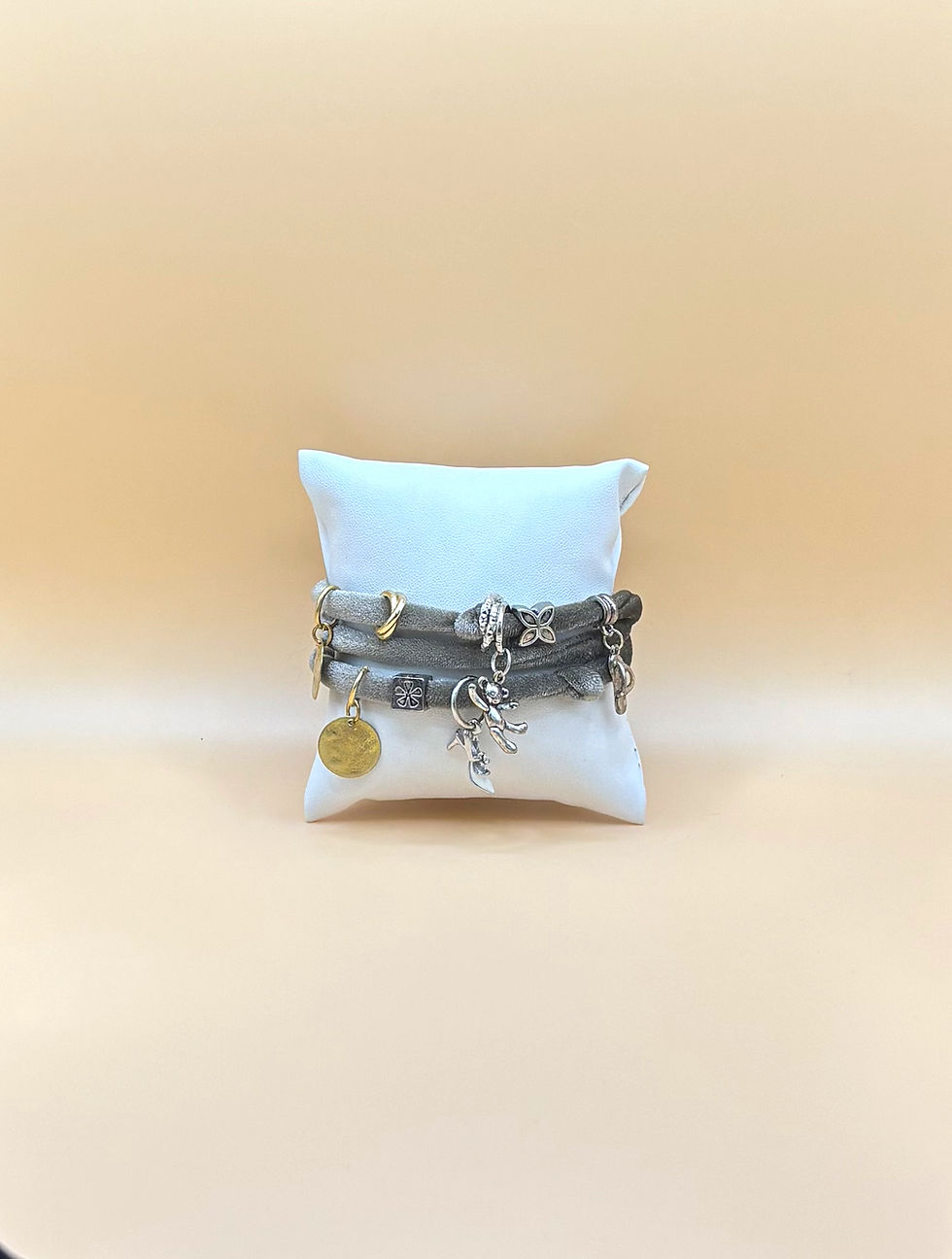 Miniatura: Braccialetto in tessuto con accessori