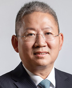 r-yang-ceo.jpg