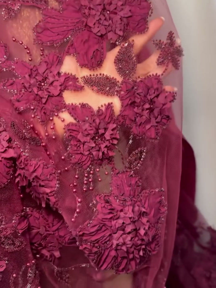 Miniatura: Tulle Bordado en Pedrería y Listón 3D con Chiffón Metálico y Raso Crepé