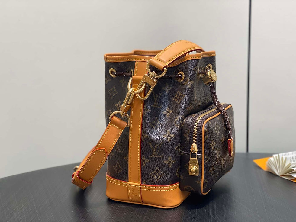Thumbnail: Old Flower Yellow Leather Medieval Bucket Bag Noé Cargo Handbag – LUV367