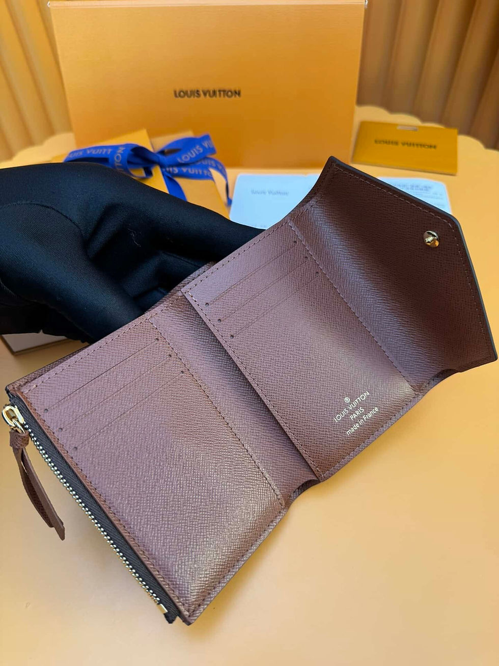 Miniaturbild: Louis Vuitton LV Victorine Wallet – Top Quality Louis Vuitton Replica Wallet
