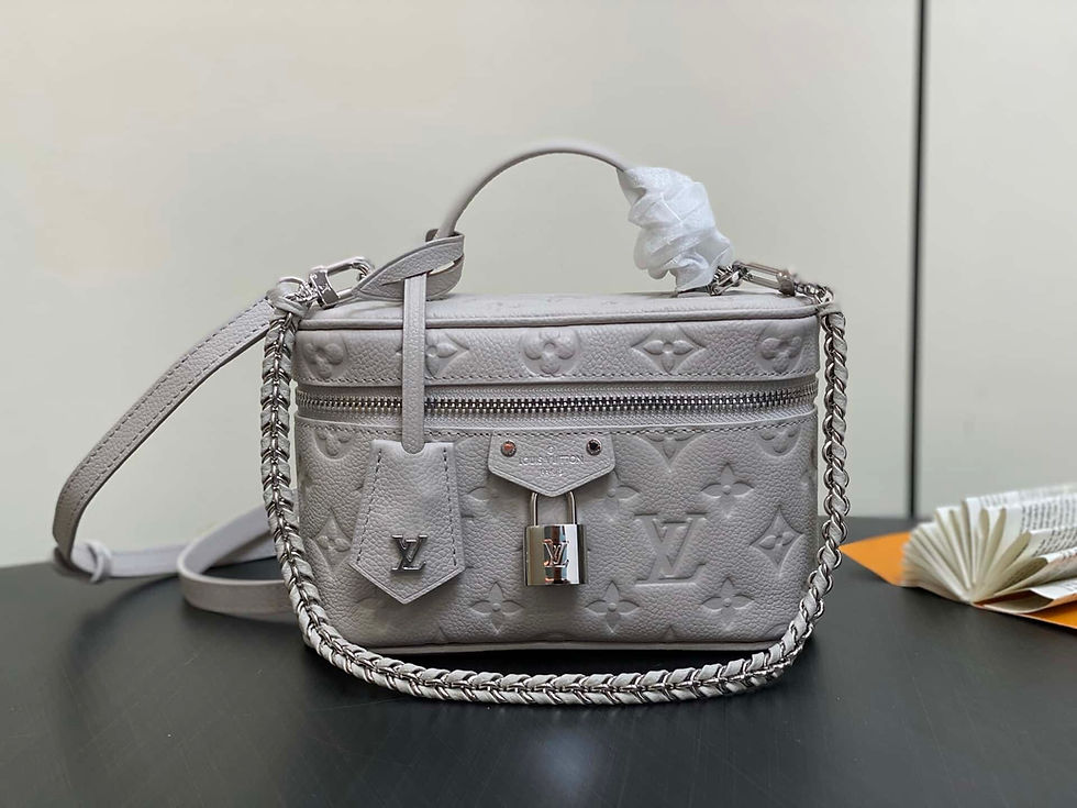 Thumbnail: Vanity Chain Pouch Bag Light Gray Full Leather Chain Bag Makeup – LUV362