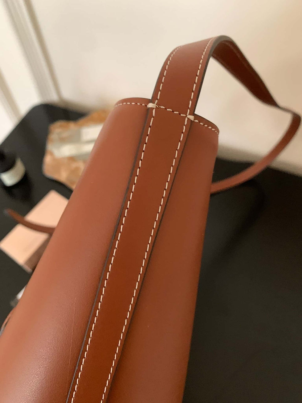 Miniaturbild: Celine CUIR TRIOMPHE small smooth cowhide bucket bag brown