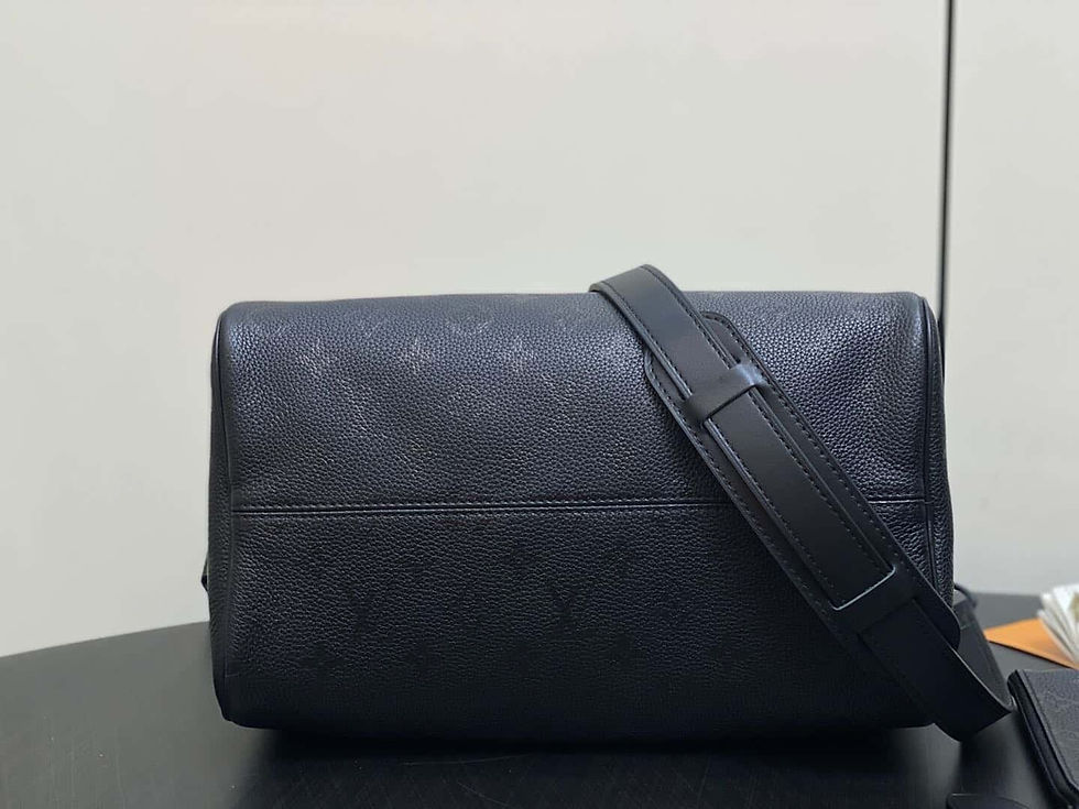 Miniaturbild: Louis Vuitton LV SPEEDY P9 BANDOULIÈRE30 HANDBAG Black full leather pillow bag