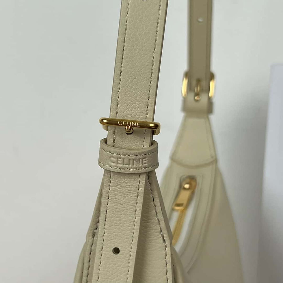 Thumbnail: CELINE HELOISE Triomphe Small Soft Cow Leather Handbag