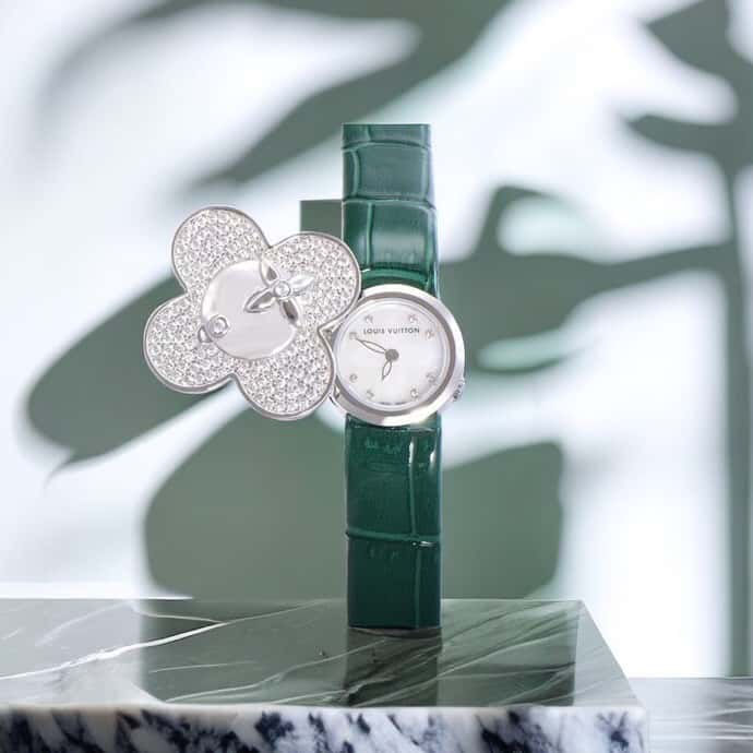 Thumbnail: Fake Louis Vuitton Mascot Watch – 18K Diamond Dial