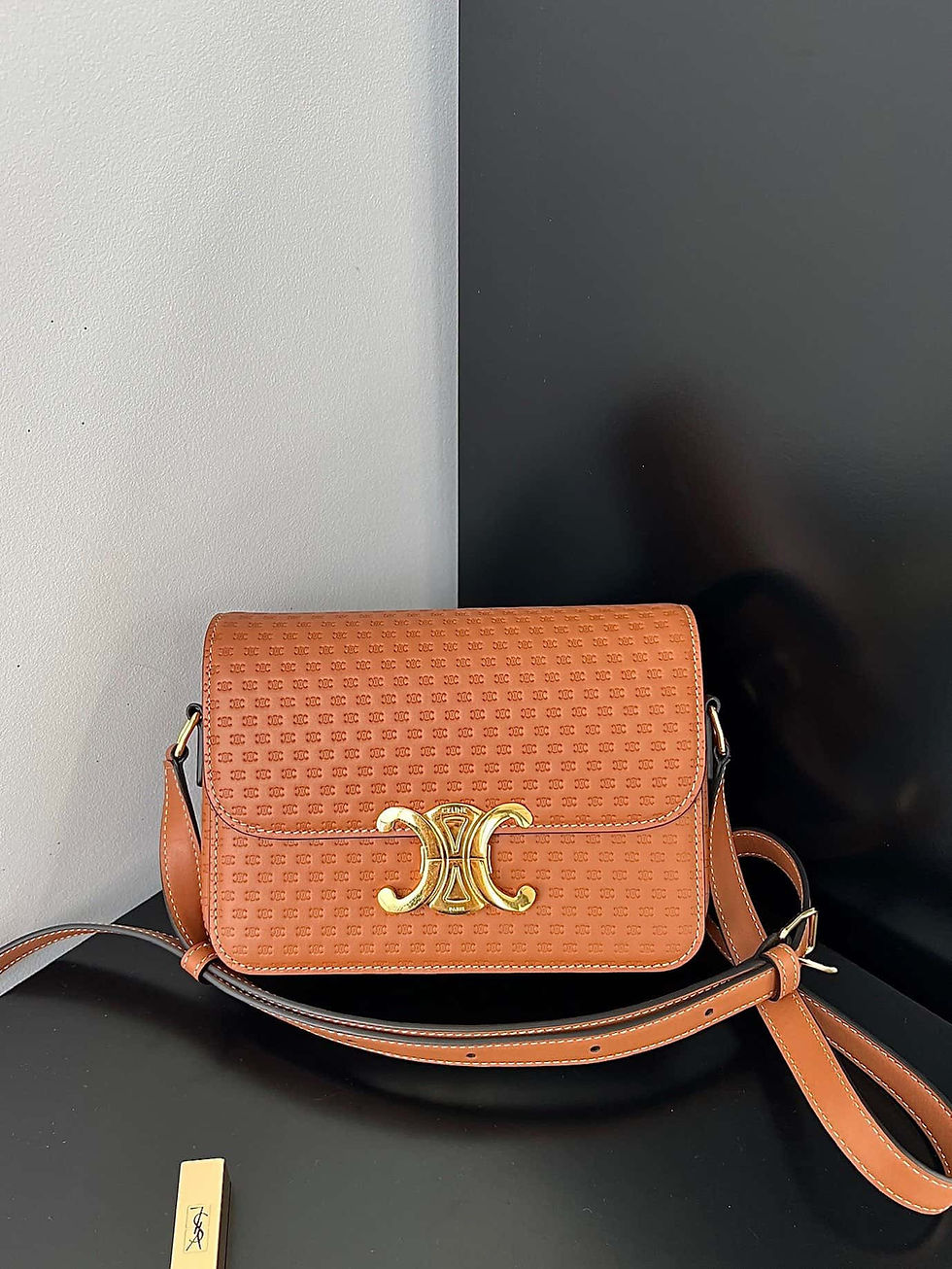 Thumbnail: Natural Cowhide TEEN TRIOMPHE Bag with Gold Lock – CL138