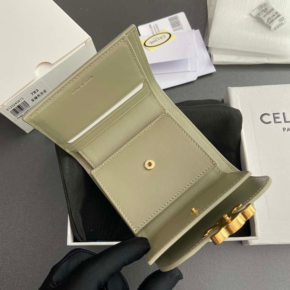 Thumbnail: Designer Wallet CLN : 7377