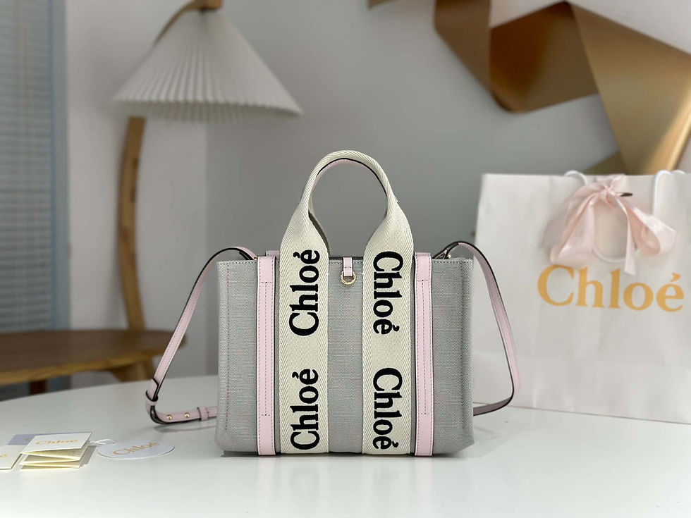 Chloé 2024 Limited Edition Woody Tote Bag 26cm - Small AAA Replica USA Shipping