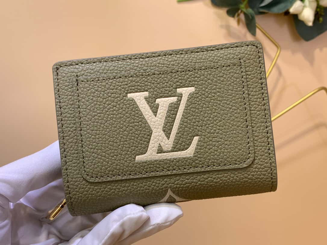 Designer Wallet VL Wallet - 6610