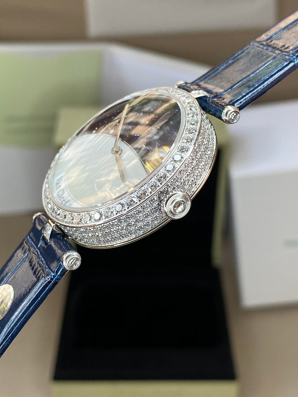 Thumbnail: Fashion Watch VCA - 8570