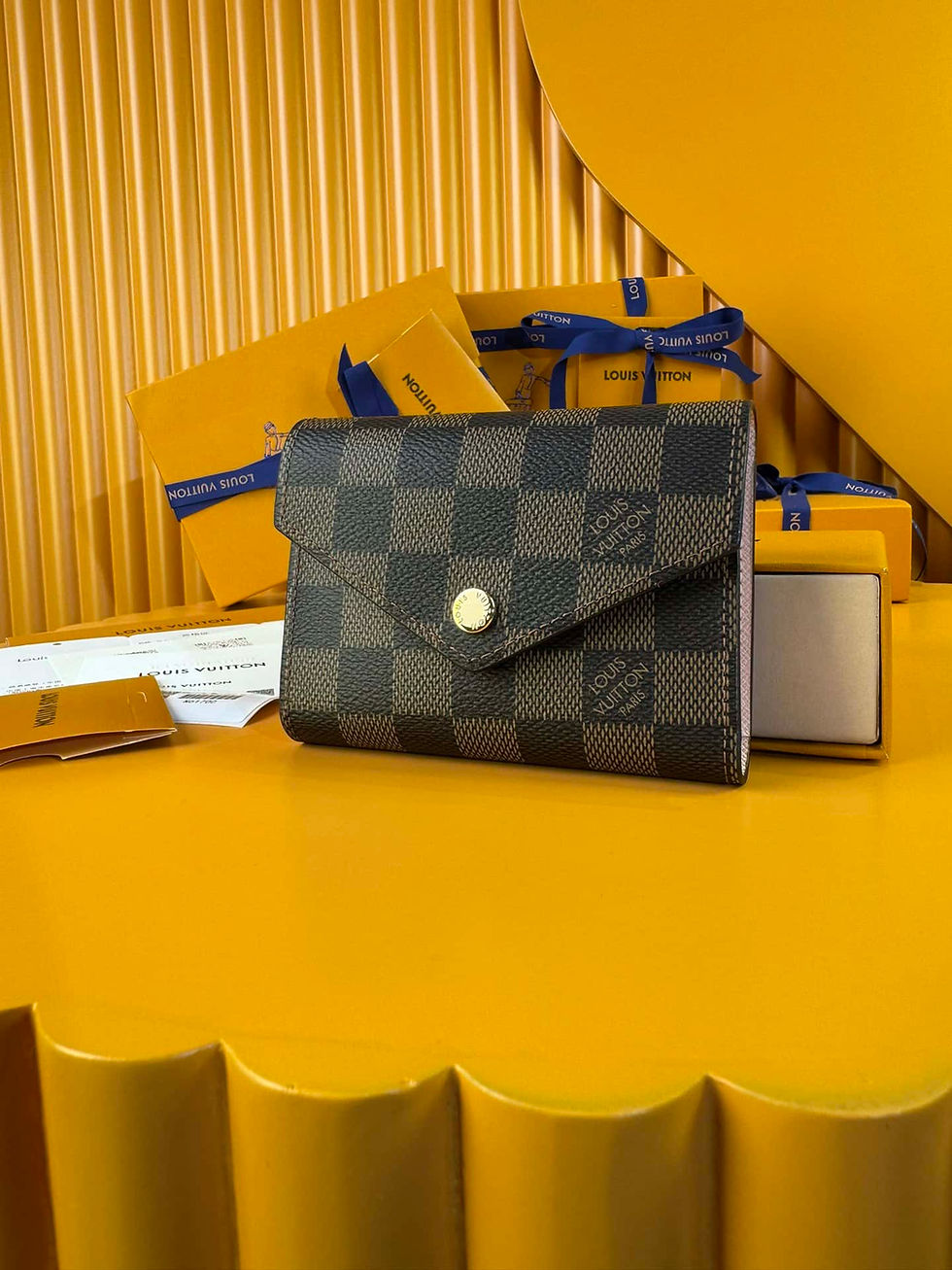 Victorine Wallet – LUV792