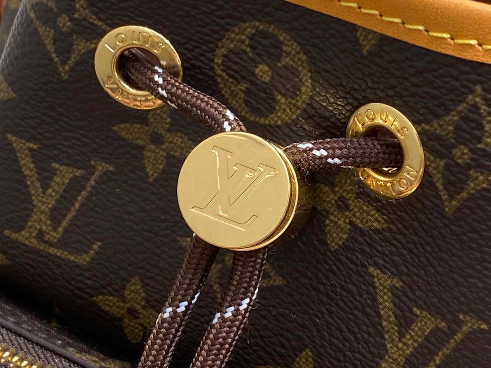 Miniaturbild: Louis Vuitton LV Old Flower Yellow Leather Medieval Bucket Bag NOÉ CARGO Handbag