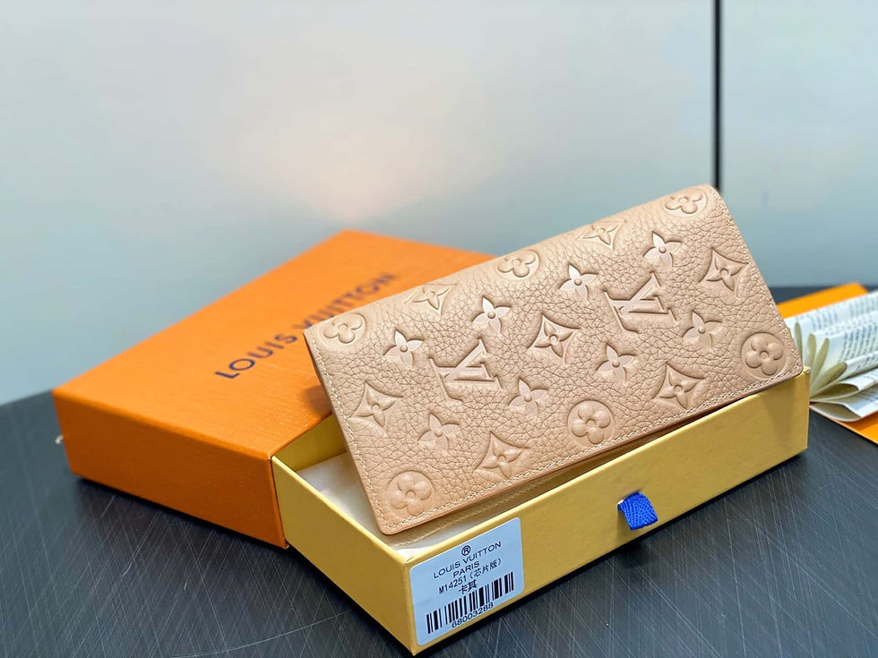 Thumbnail: Designer Wallet LOV - 7639