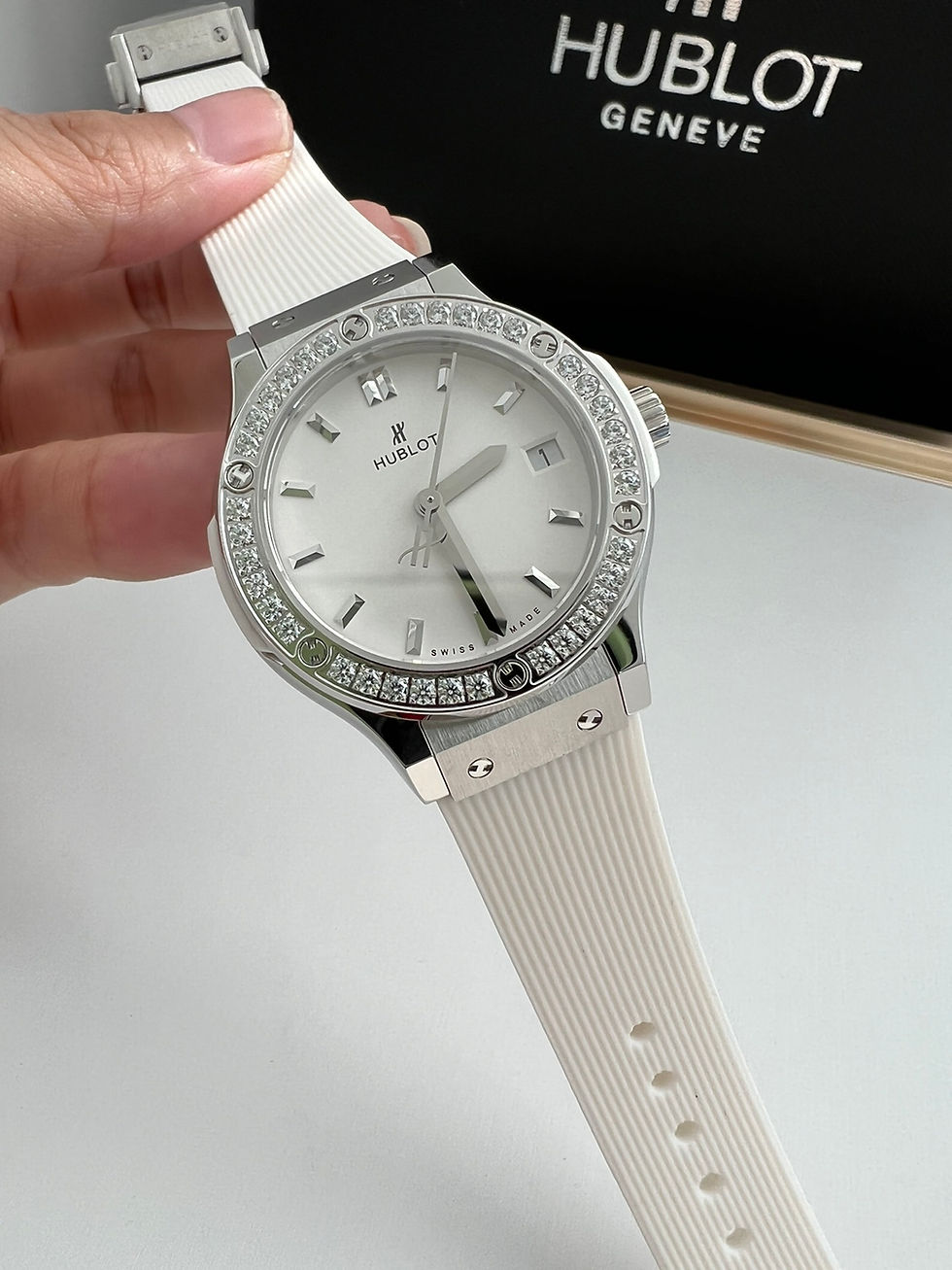 Fashion Watch HL - 8445