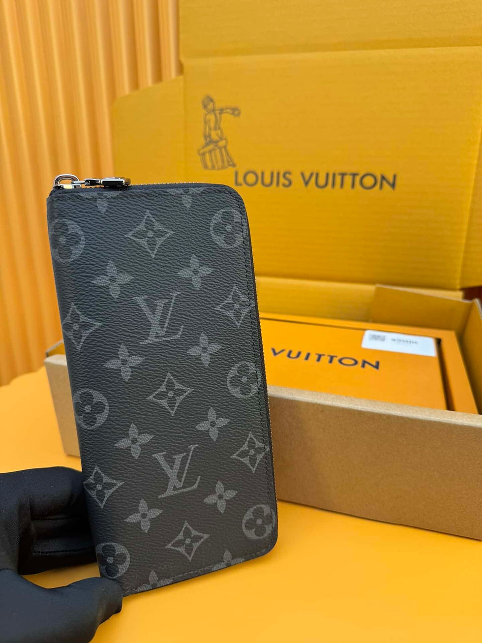 Thumbnail: Designer Wallet LOV - 8040