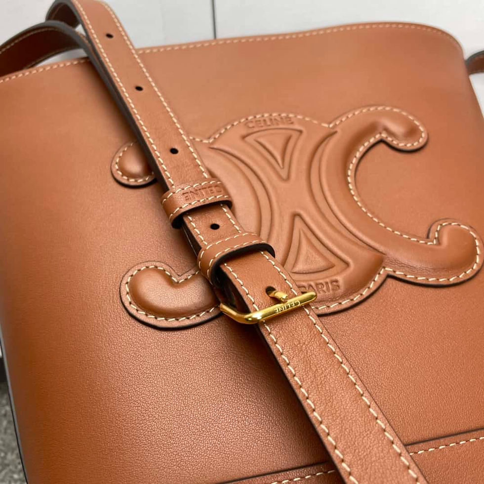 Thumbnail: Celine CUIR TRIOMPHE small smooth cowhide bucket bag brown