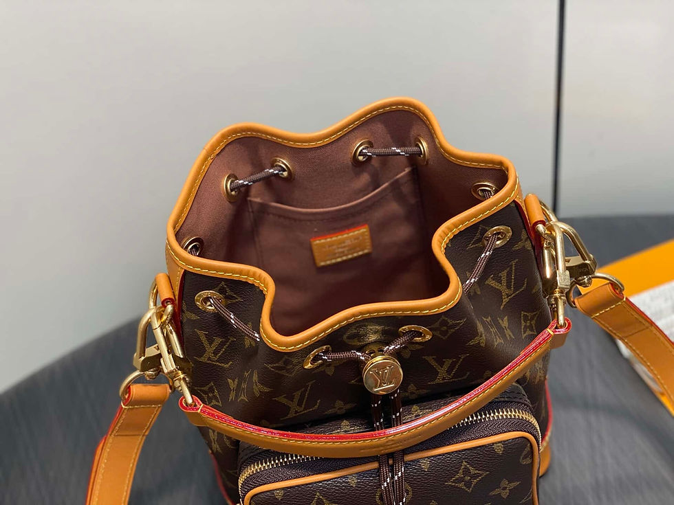Thumbnail: Old Flower Yellow Leather Medieval Bucket Bag Noé Cargo Handbag – LUV367
