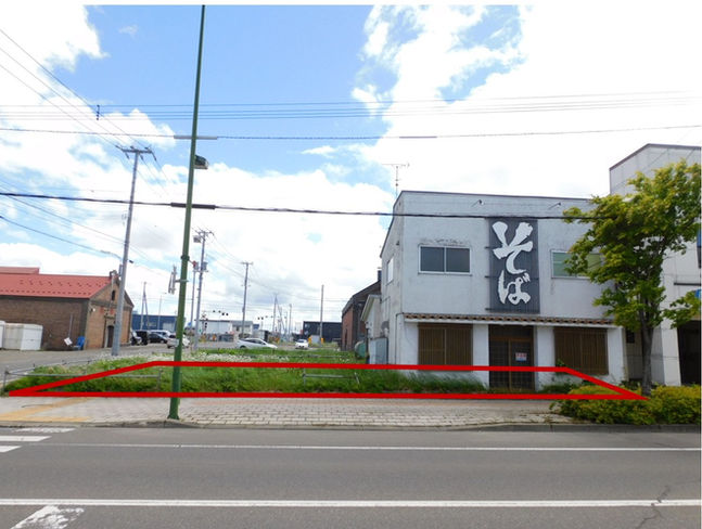 芽室　売土地　住宅用地　店舗用地　北東角　角地　80坪　建築条件なし　間口広い　解体更地渡し　十勝　とかちワークス　芽室小学校　芽室中学校　駅近い