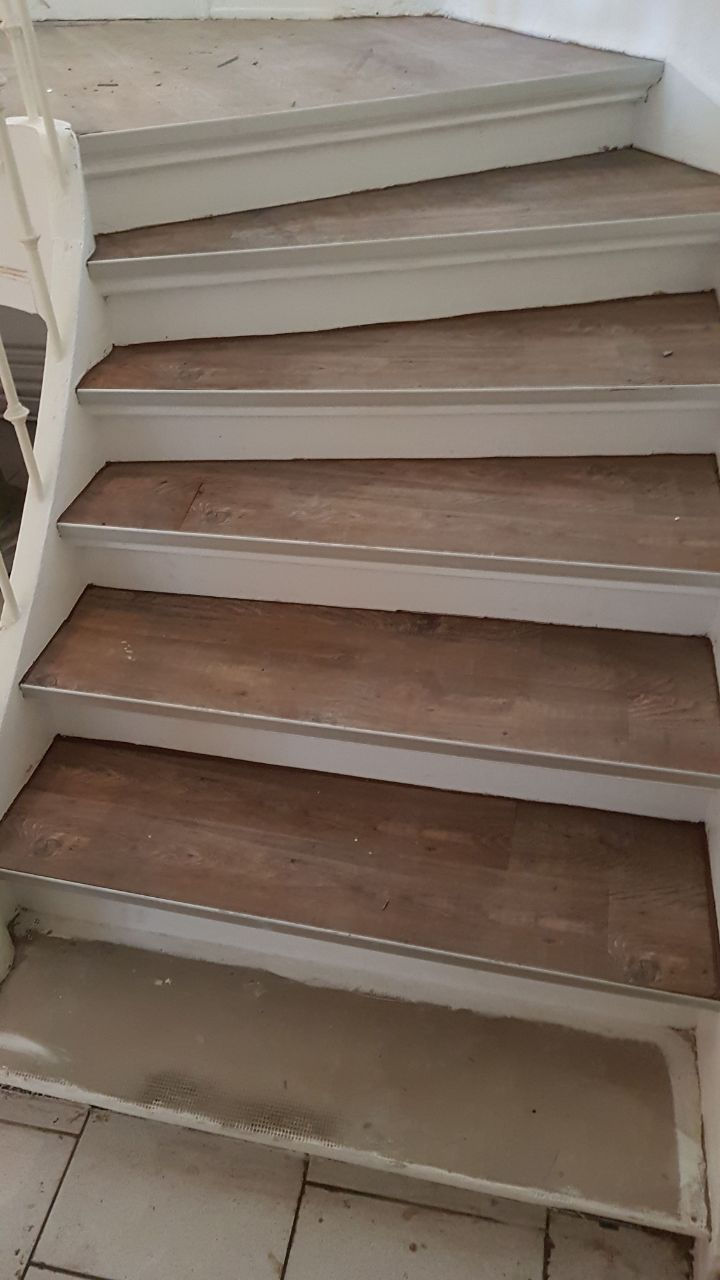 Vinyl Verlegung - Treppe