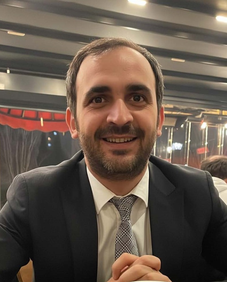 Yazarın fotoğrafı: Abdullah Şahin