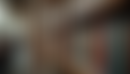 Bundan yıllar önce Amerika kendi ülkesinde yaptığı bir araştırma üzerine "öğrenmesi zor diller" sıralaması yayınladı. Bu listeninse başında Çince, Japonca, Korece, Türkçe, Arapça gibi diller bulunuyordu. Aslında Amerika bu araştırmada tamamen ana dili İngilizce olan insanlara odaklanmış, onlar için öğrenmesi zor dilleri belirlemişti ancak nasıl olduysa bu yayın dünyaya yayıldı ve biraz da propagandayla, genel kanı halini aldı. Tam da bu yüzden insanlar bu dilleri öğrenmeye korkar, öğrenenleri de tanrı mertebesinde başarılı, zeki, dil konusunda yetenekli görür oldu.  Oysa gerçek bundan tamamen farklıydı! 